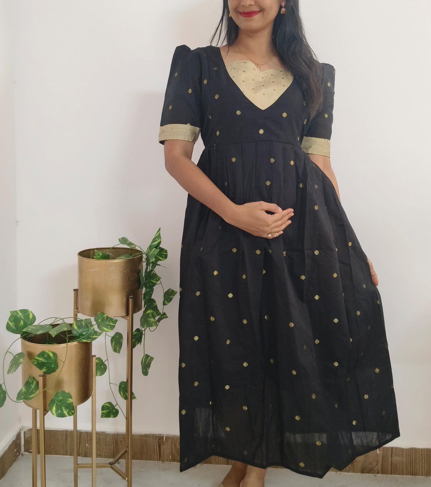 Black Pearl Silk Feeding Wear